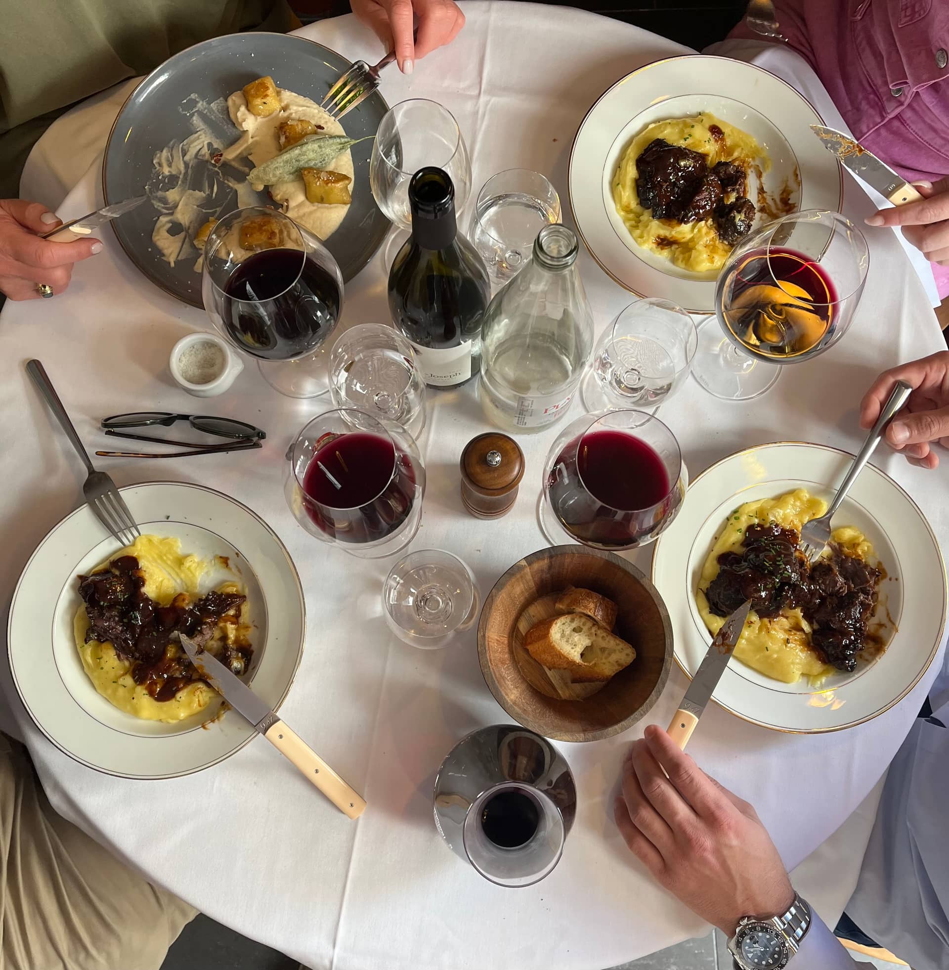 Intérieur chaleureux du restaurant Bouchon Bastille